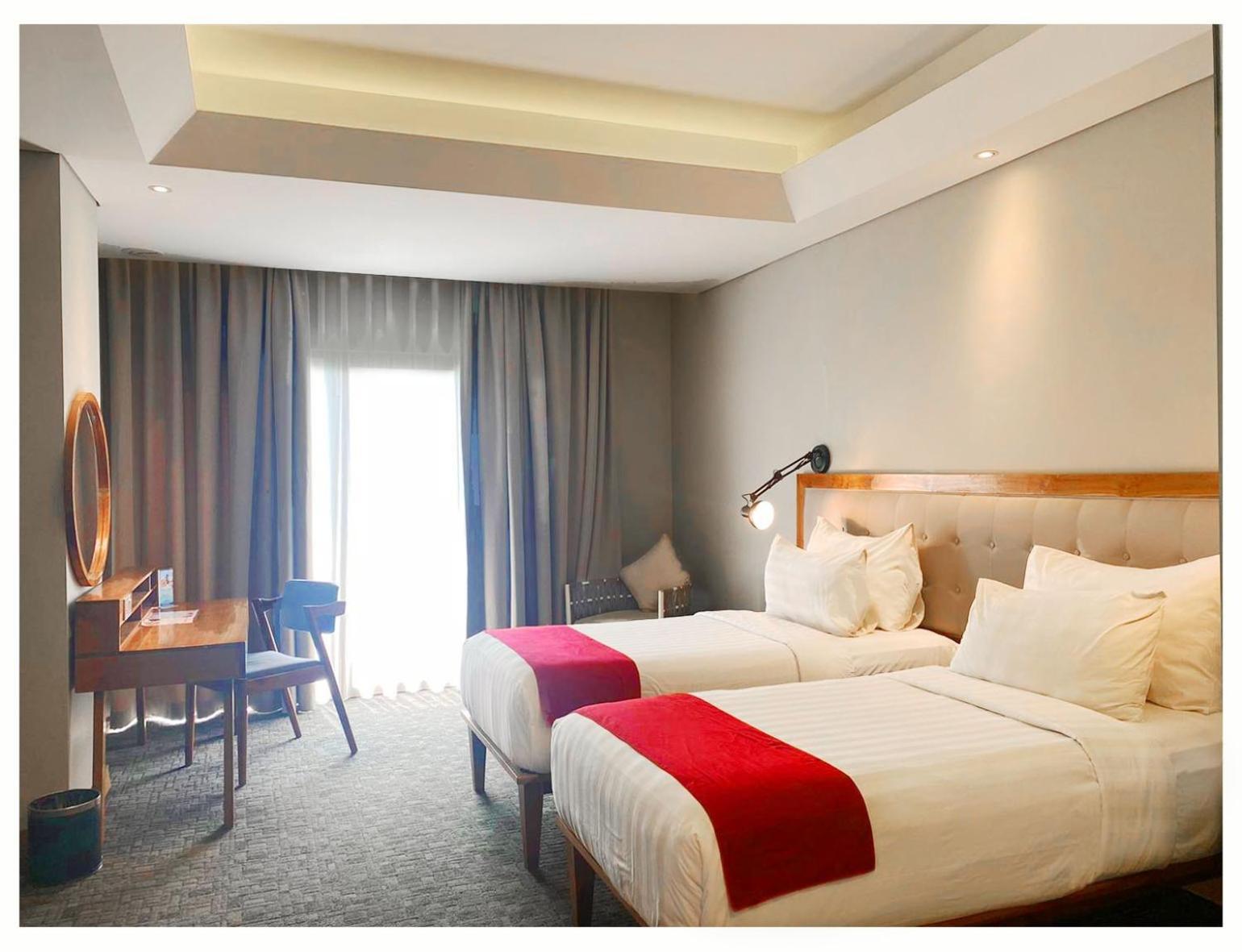 Famvida Hotel Lubuklinggau Екстериор снимка