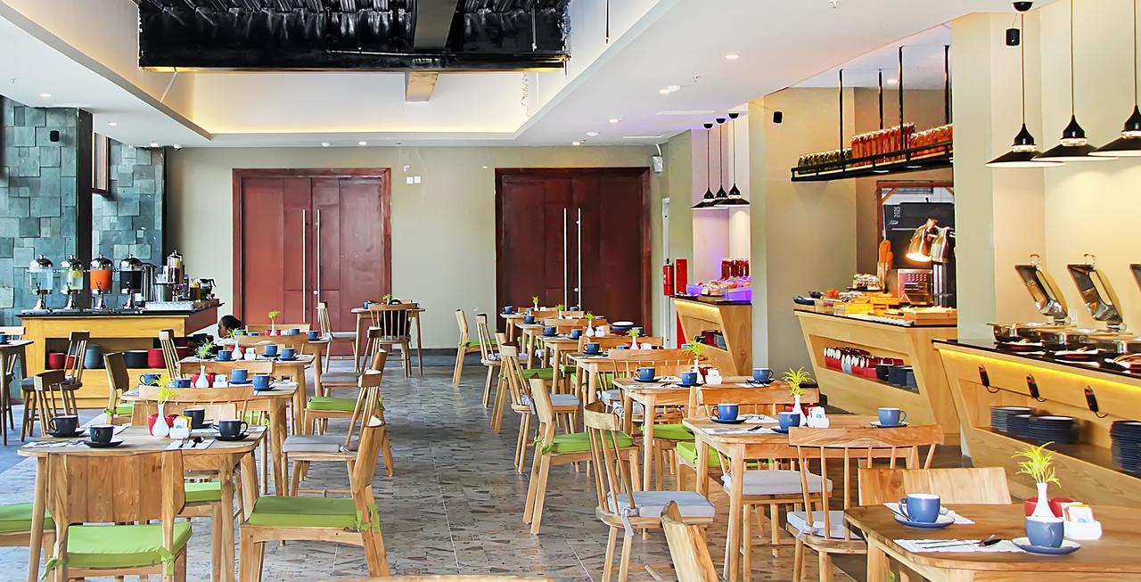 Famvida Hotel Lubuklinggau Екстериор снимка